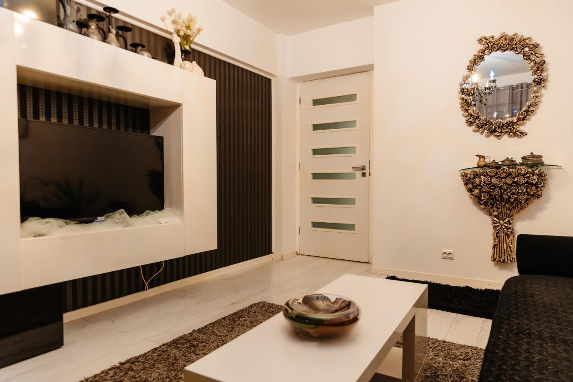 Glamour Ultracentral Craiova Exterior photo